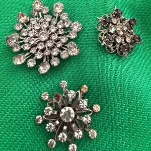 Vintage Rhinestone Crystal Collection Brooch Set